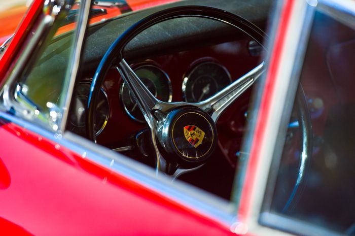 Porsche 356 steering wheel